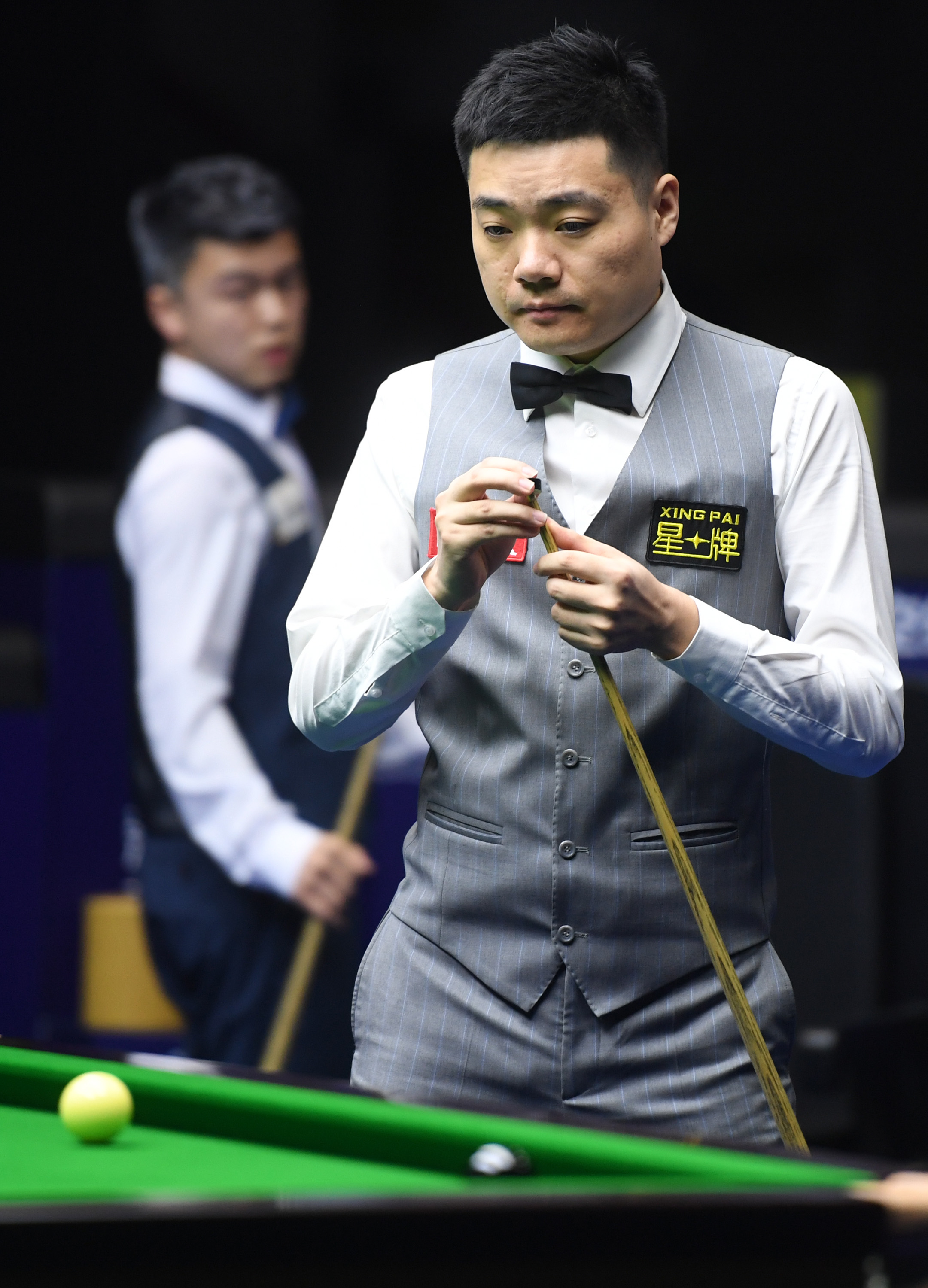 自摆乌龙 自摆乌龙