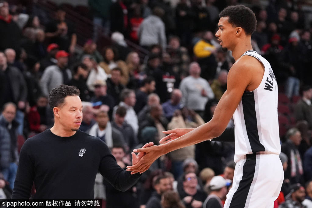 中场抢回主 中场抢回主